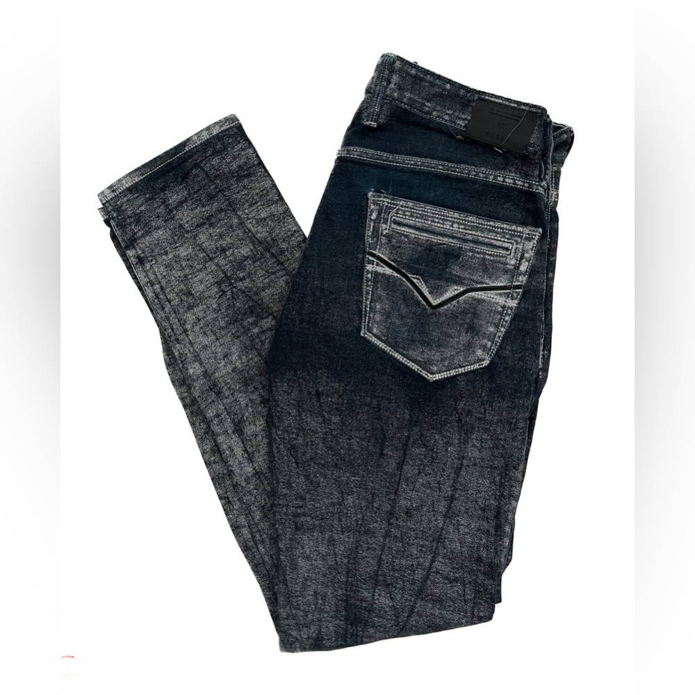 Guess Jeans Men’s Slim Taper Leg Jeans With White Wash Distressing - Picture 2 of 6